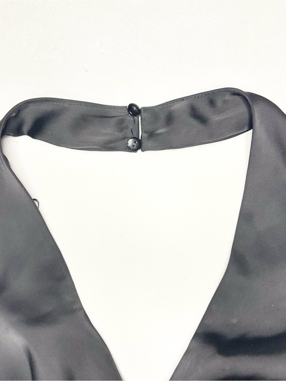 DO+BE Black Halter V-Neck Satin Mini Dress - Picture 4 of 8